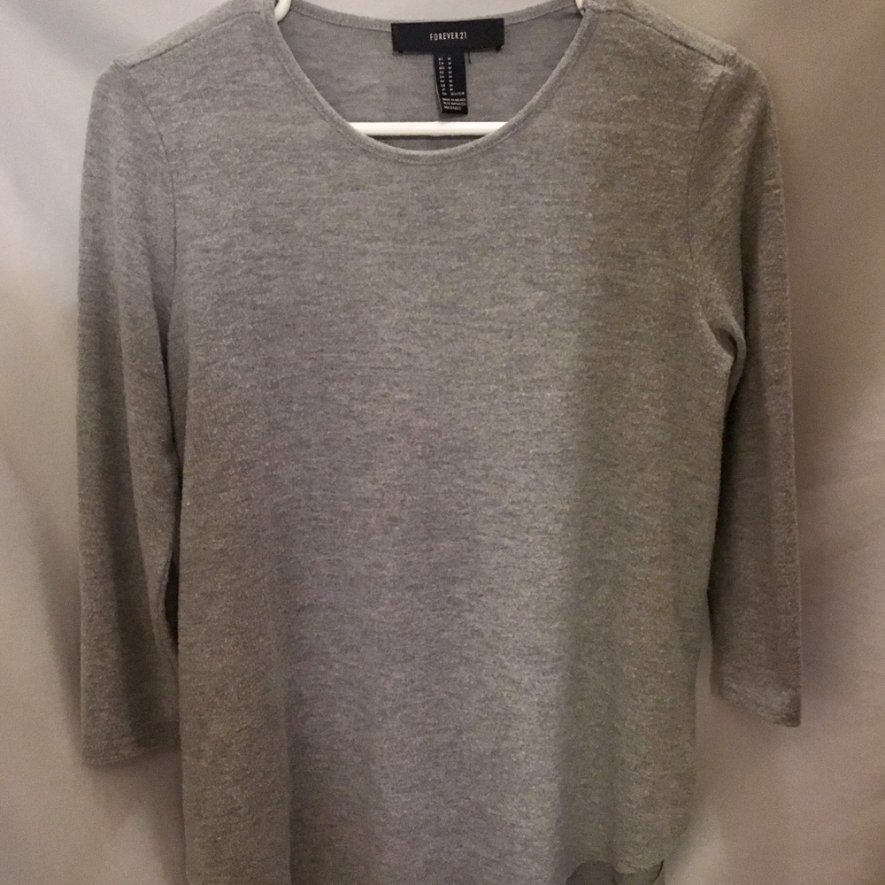 Forever 21 Gray 3/4 Sleeve Top
